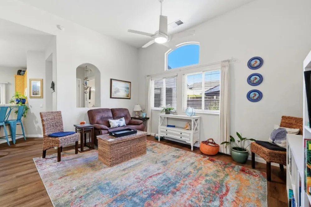 452 Luster Place Folsom, CA 95630
