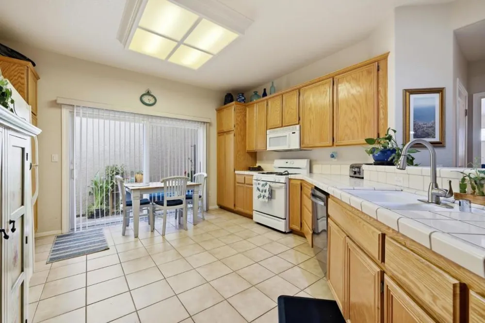 452 Luster Place Folsom, CA 95630