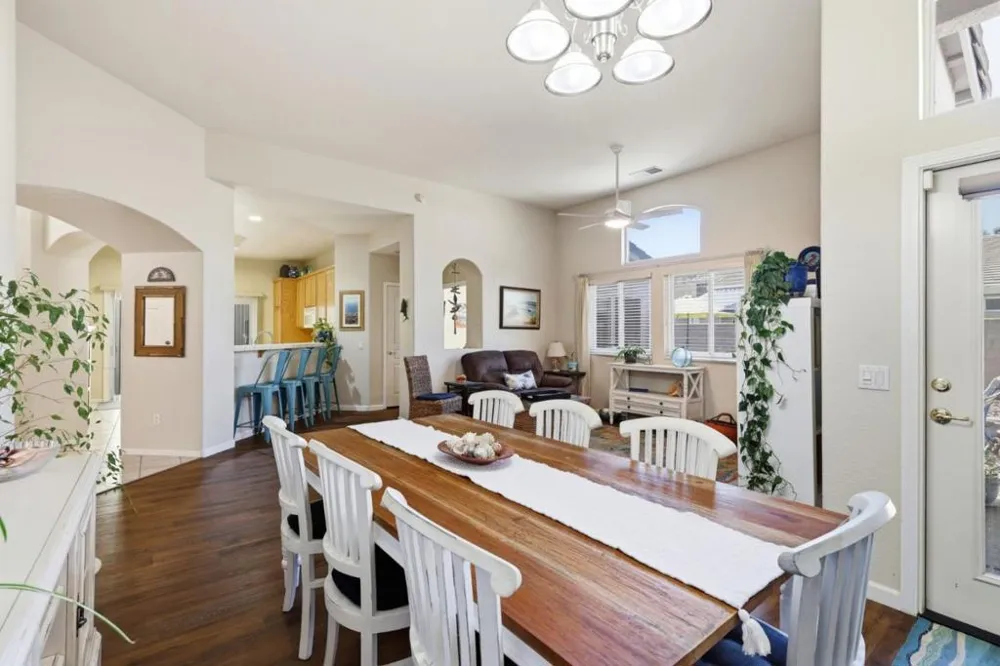 452 Luster Place Folsom, CA 95630