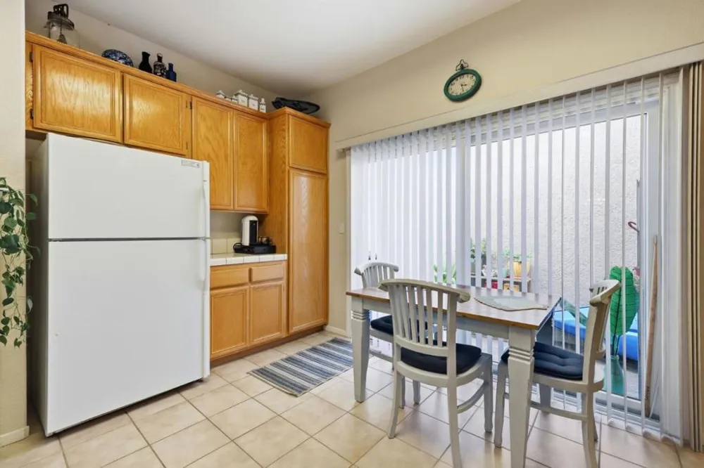 452 Luster Place Folsom, CA 95630