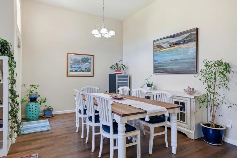 452 Luster Place Folsom, CA 95630