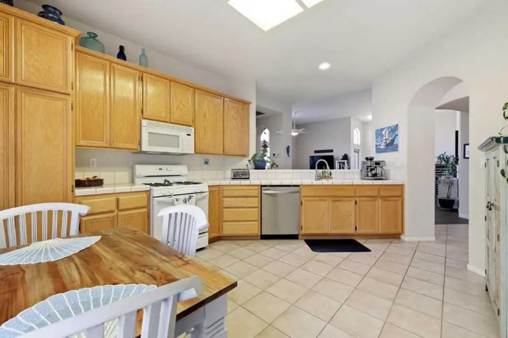 452 Luster Place Folsom, CA 95630