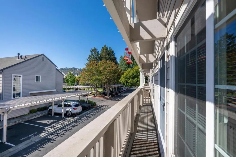 935 Old County Road #22 Belmont, CA 94002