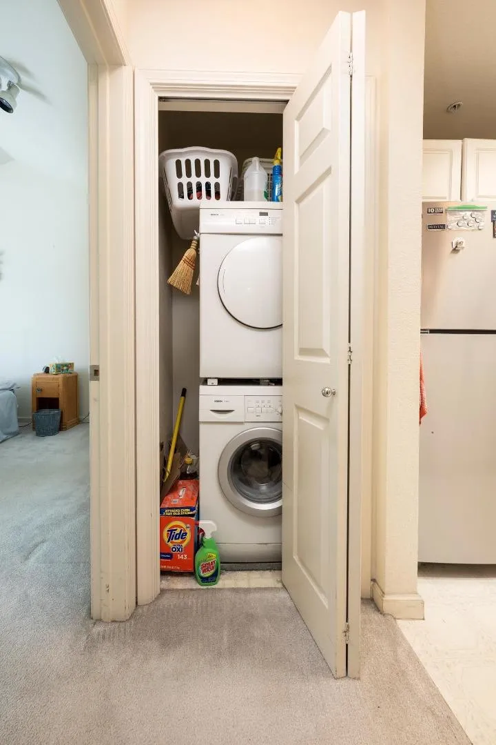 935 Old County Road #22 Belmont, CA 94002