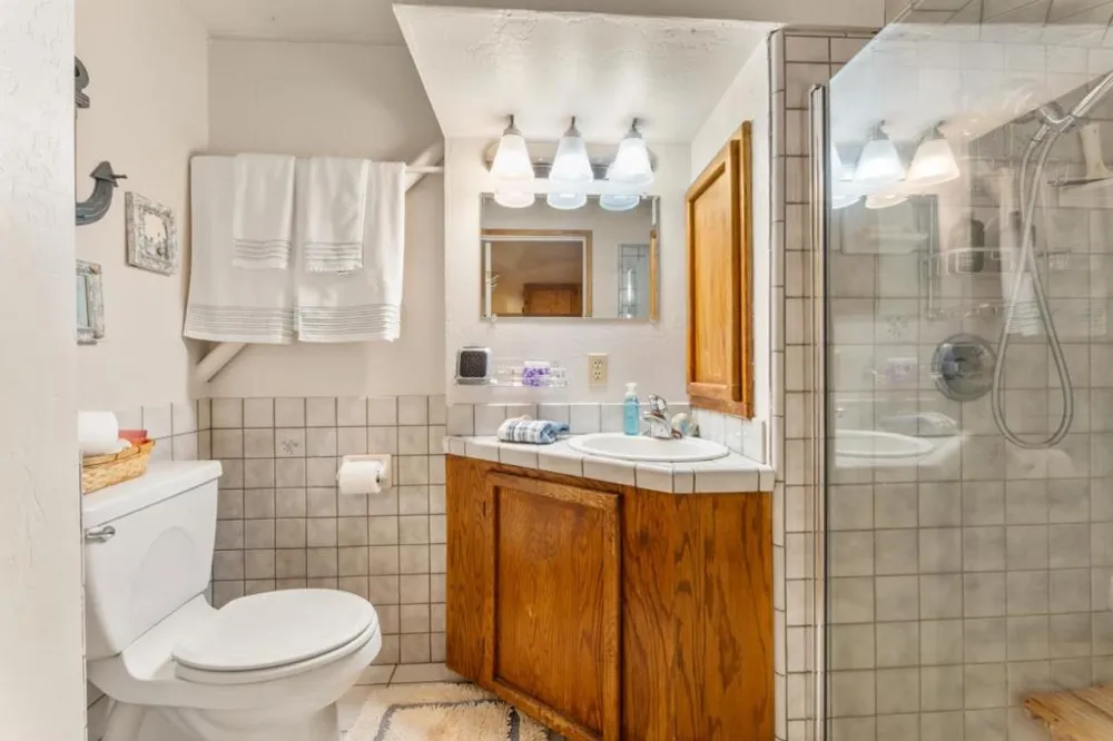 11081 Enchanto Vista Drive San Jose, CA 95127