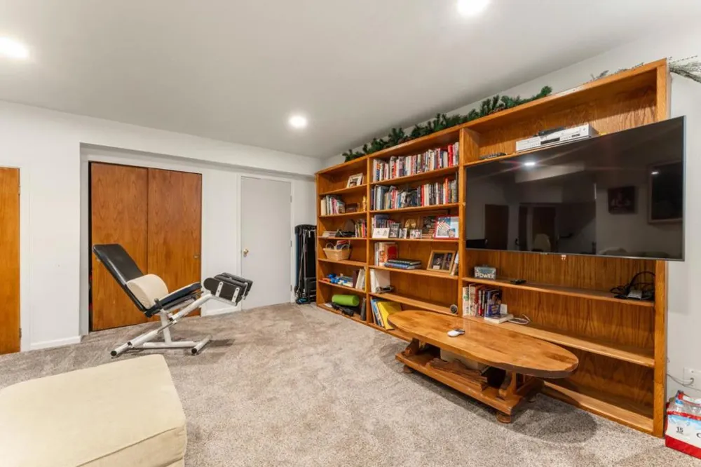 11081 Enchanto Vista Drive San Jose, CA 95127