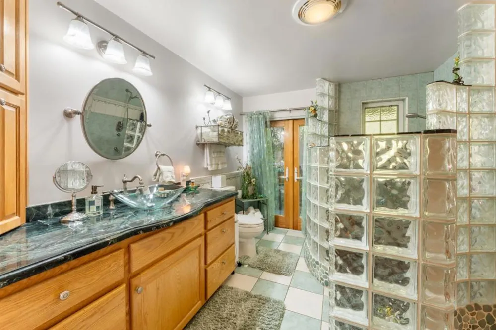 11081 Enchanto Vista Drive San Jose, CA 95127