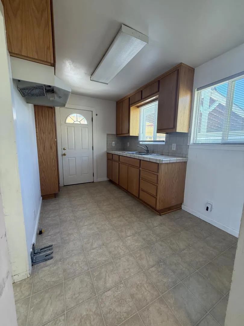 325 El Camino Real Greenfield, CA 93927