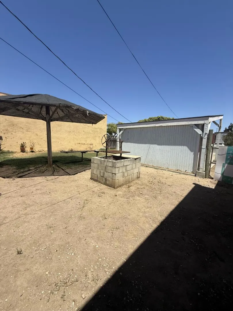 325 El Camino Real Greenfield, CA 93927