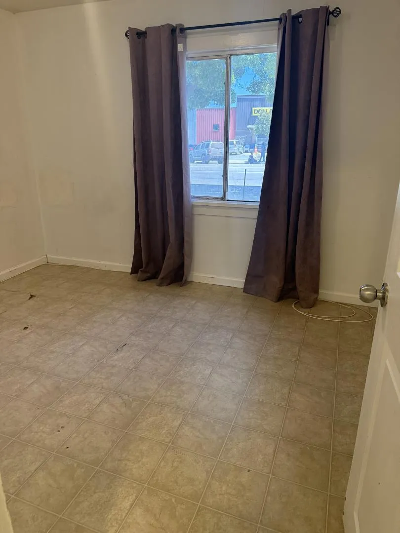 325 El Camino Real Greenfield, CA 93927