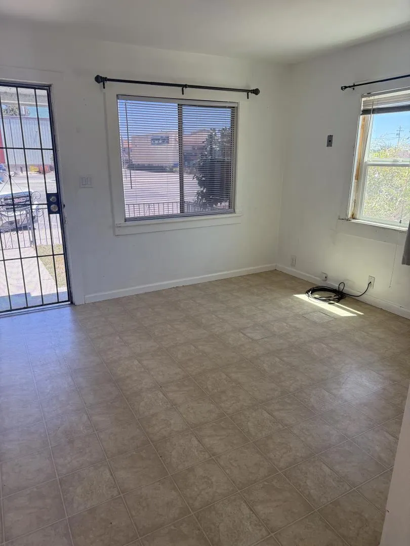 325 El Camino Real Greenfield, CA 93927