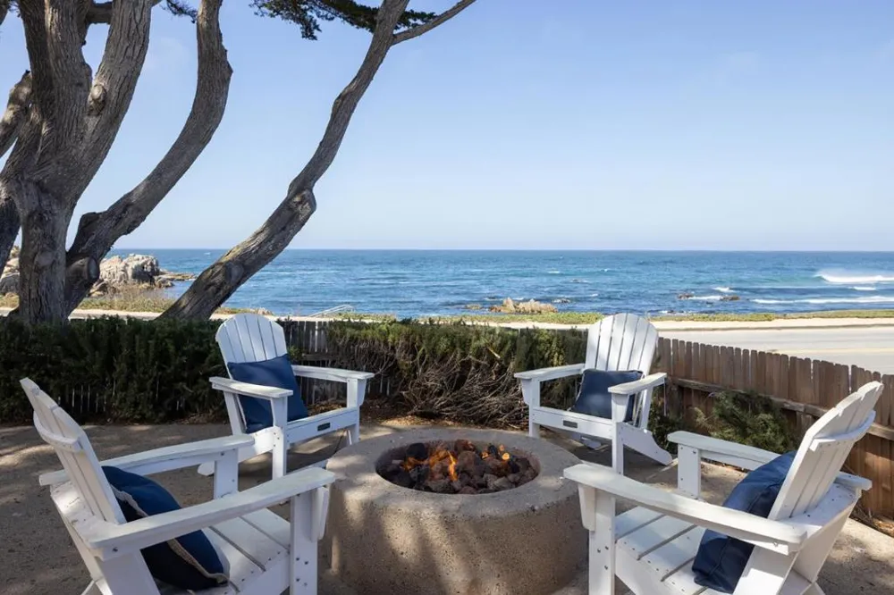 1209 Ocean View Boulevard Pacific Grove, CA 93950
