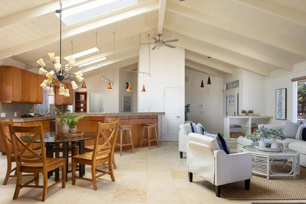 1209 Ocean View Boulevard Pacific Grove, CA 93950