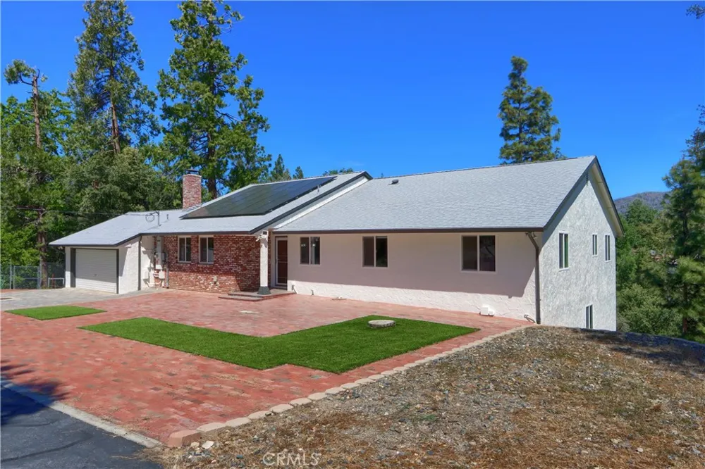 5750 Glacier Point Mariposa, CA 95338