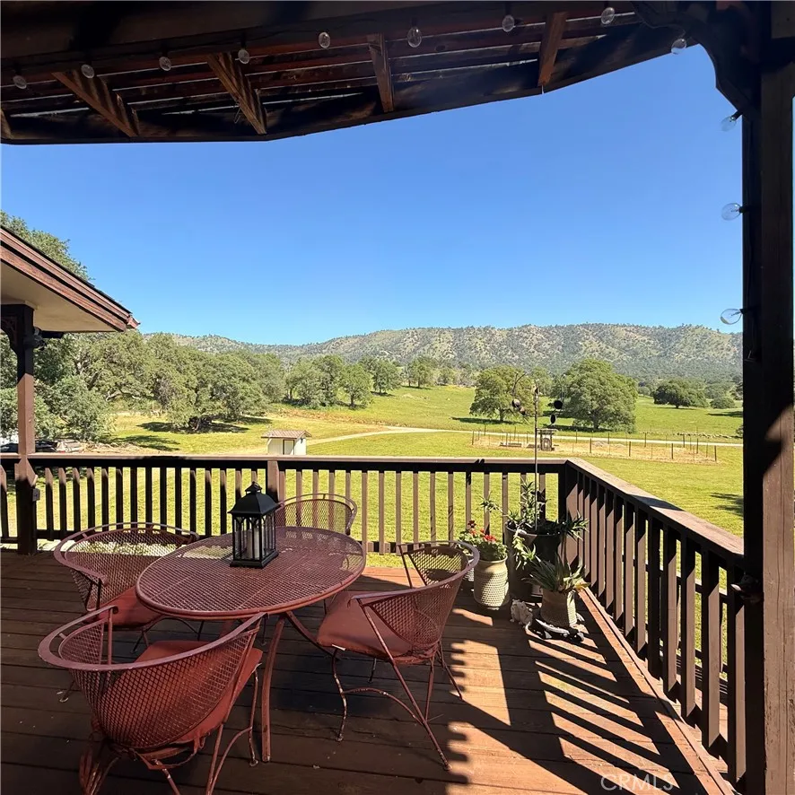 2877 Trower Catheys Valley, CA 95306