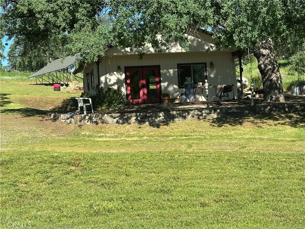 2877 Trower Catheys Valley, CA 95306