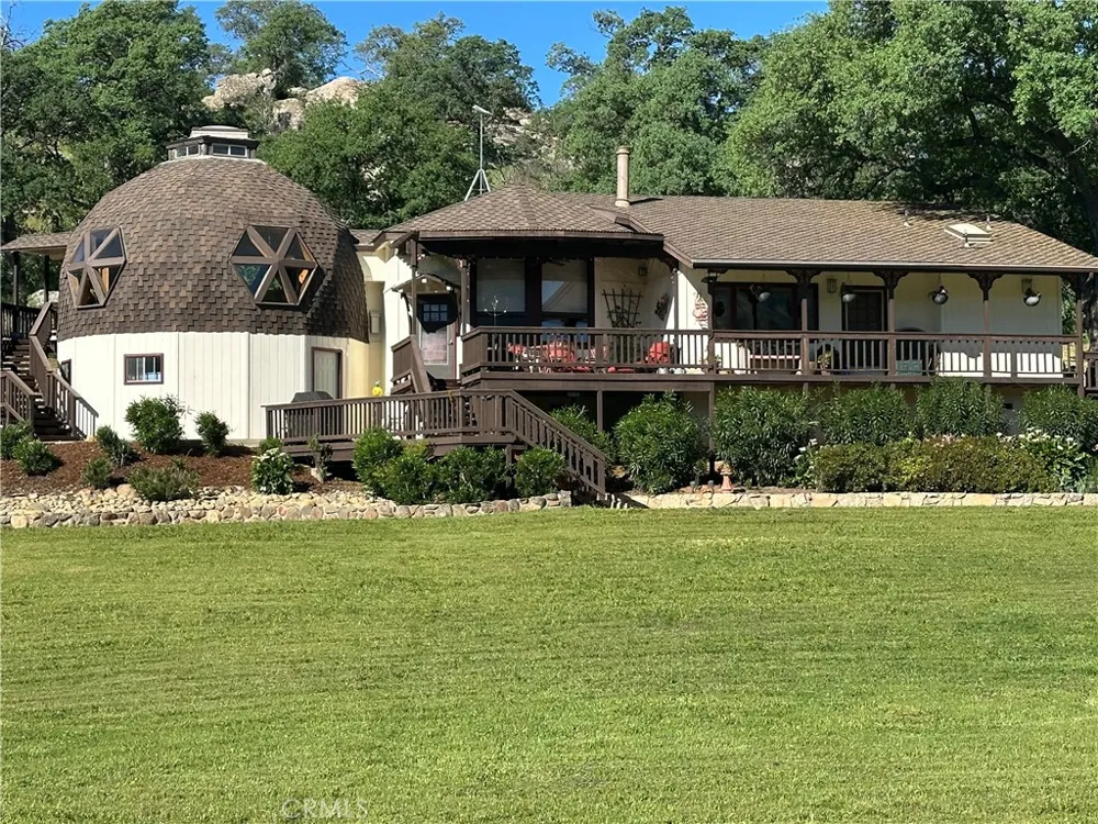 2877 Trower Catheys Valley, CA 95306