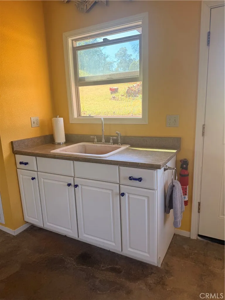 2877 Trower Catheys Valley, CA 95306