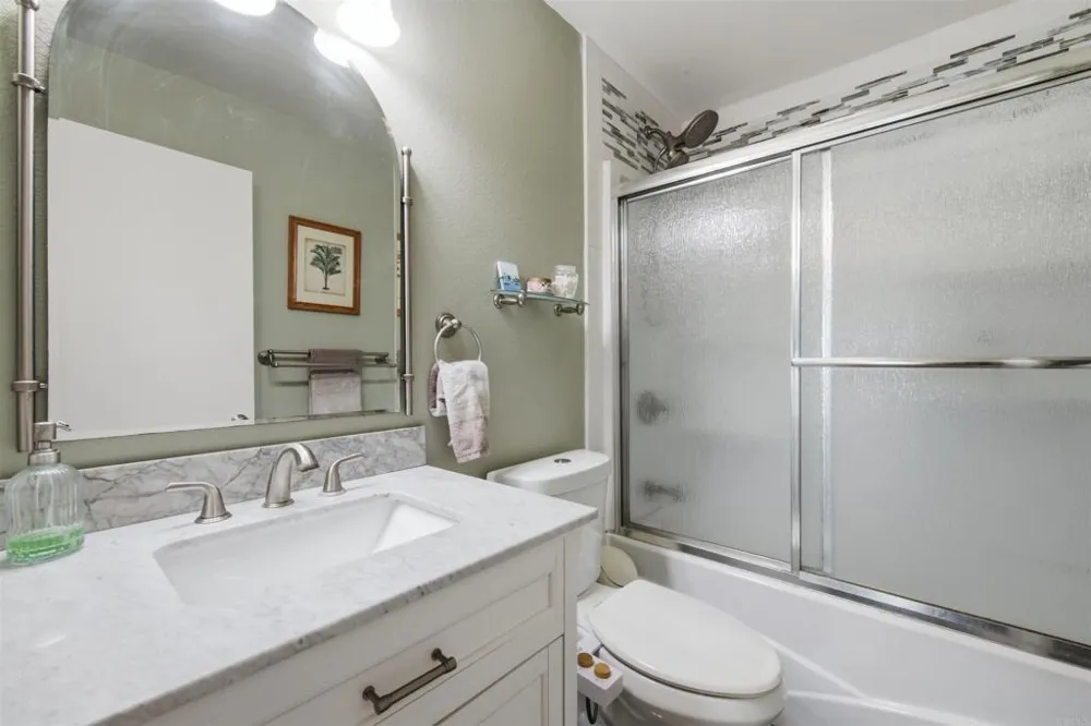 1549 Spring Creek Lane Oceanside, CA 92057