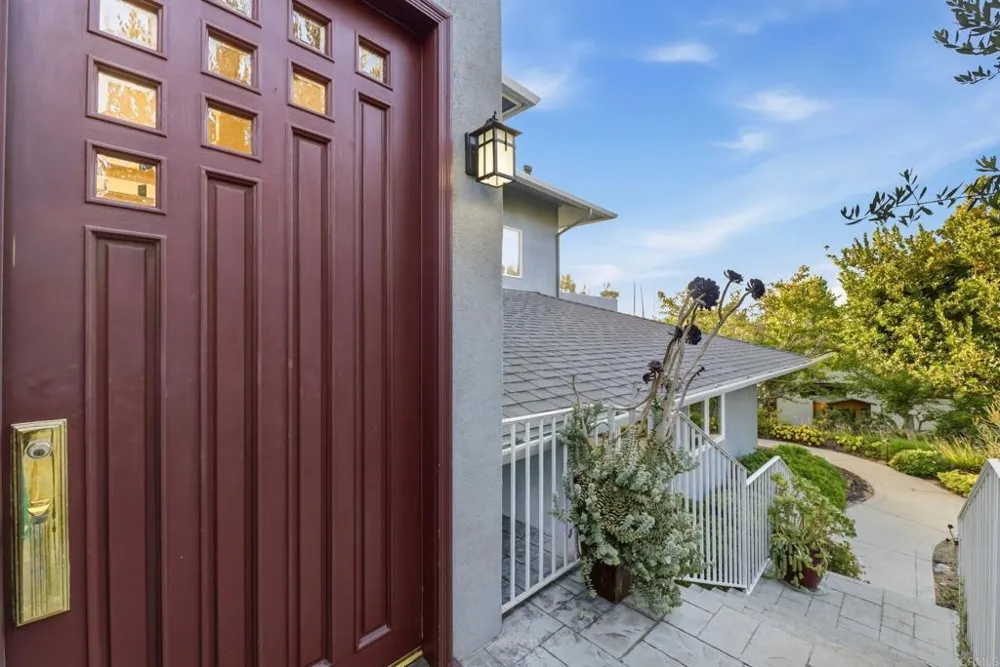 398 Andrew Avenue Encinitas, CA 92024