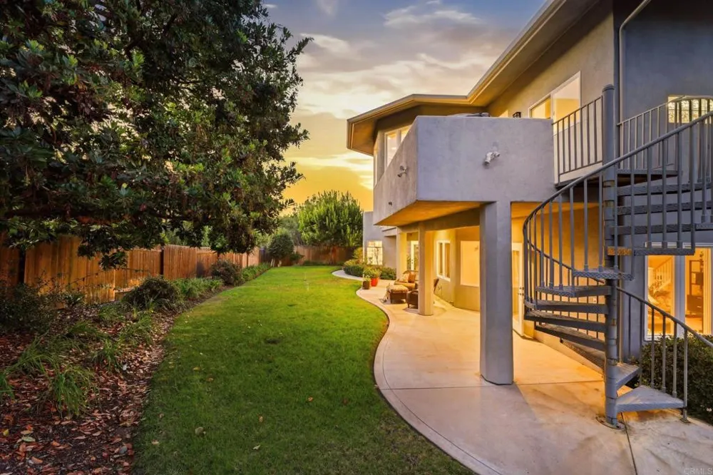 398 Andrew Avenue Encinitas, CA 92024