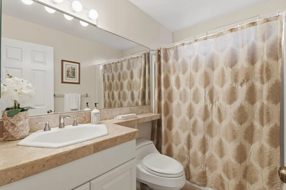 398 Andrew Avenue Encinitas, CA 92024