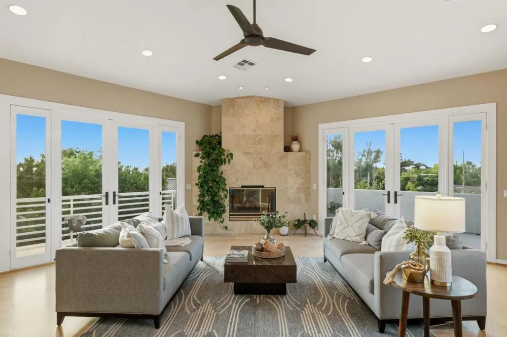 398 Andrew Avenue Encinitas, CA 92024