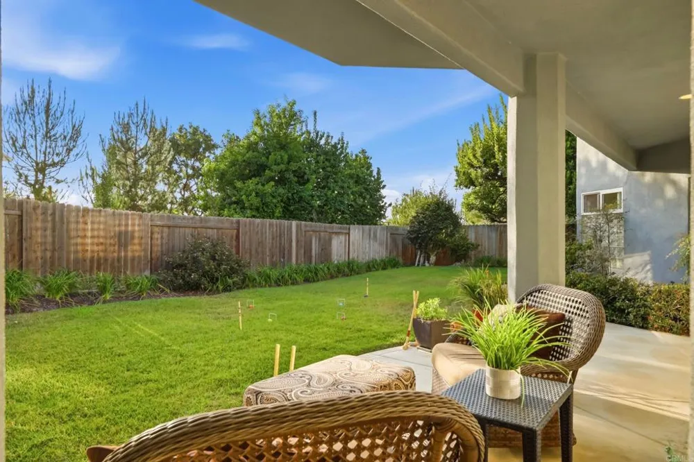 398 Andrew Avenue Encinitas, CA 92024