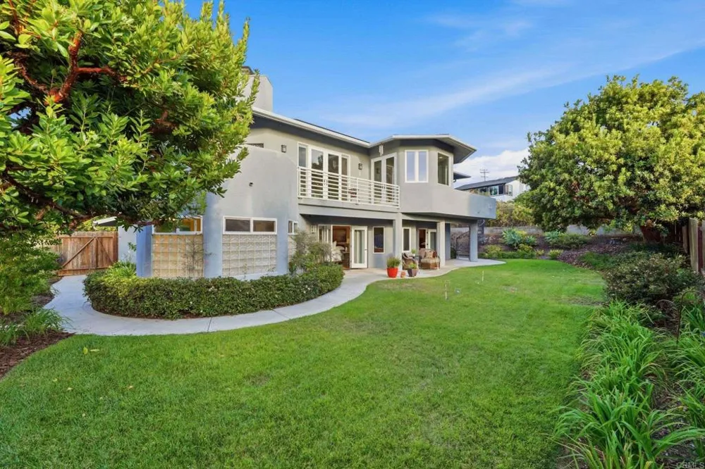 398 Andrew Avenue Encinitas, CA 92024