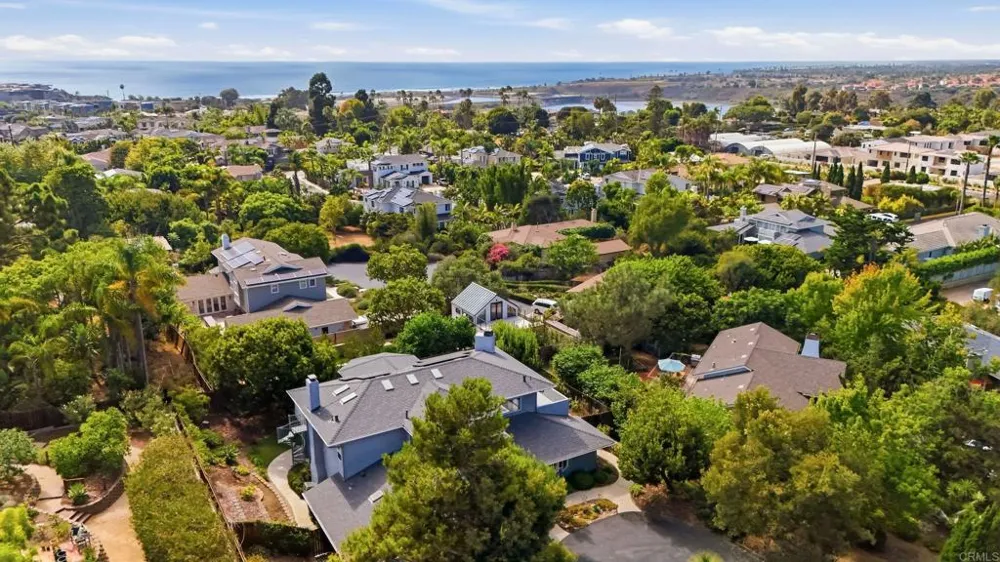 398 Andrew Avenue Encinitas, CA 92024