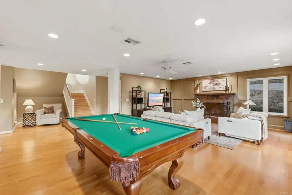 398 Andrew Avenue Encinitas, CA 92024