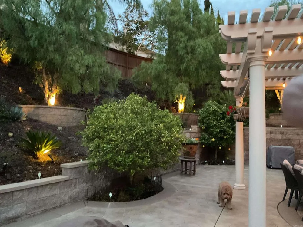 1137 Via Vera Cruz San Marcos, CA 92078