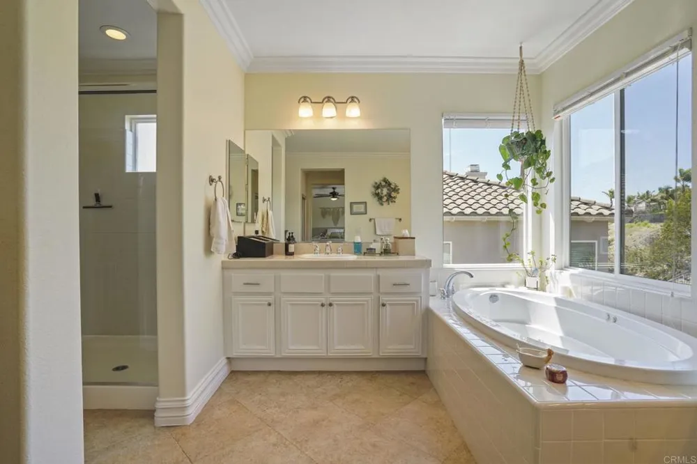 1137 Via Vera Cruz San Marcos, CA 92078
