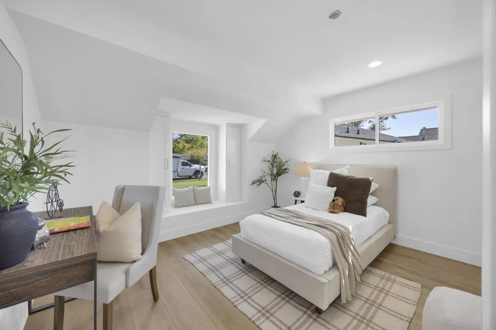 3221 Kempton Drive Los Alamitos, CA 90720