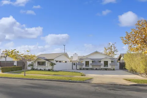 3221 Kempton Drive