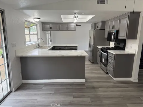 2435 W Broadway