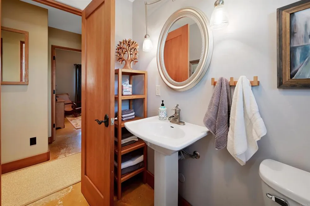 3811 Hiawatha Way San Diego, CA 92117