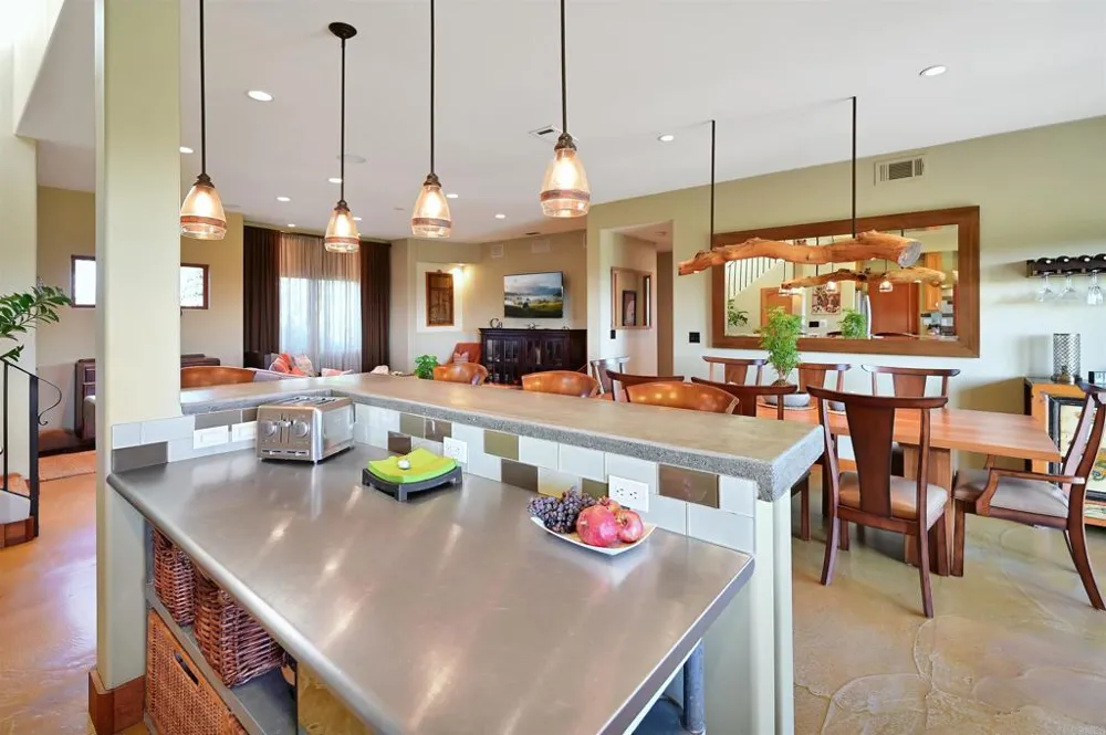 3811 Hiawatha Way San Diego, CA 92117