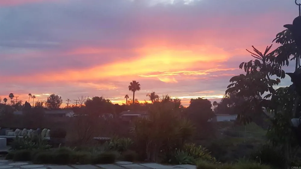 3811 Hiawatha Way San Diego, CA 92117