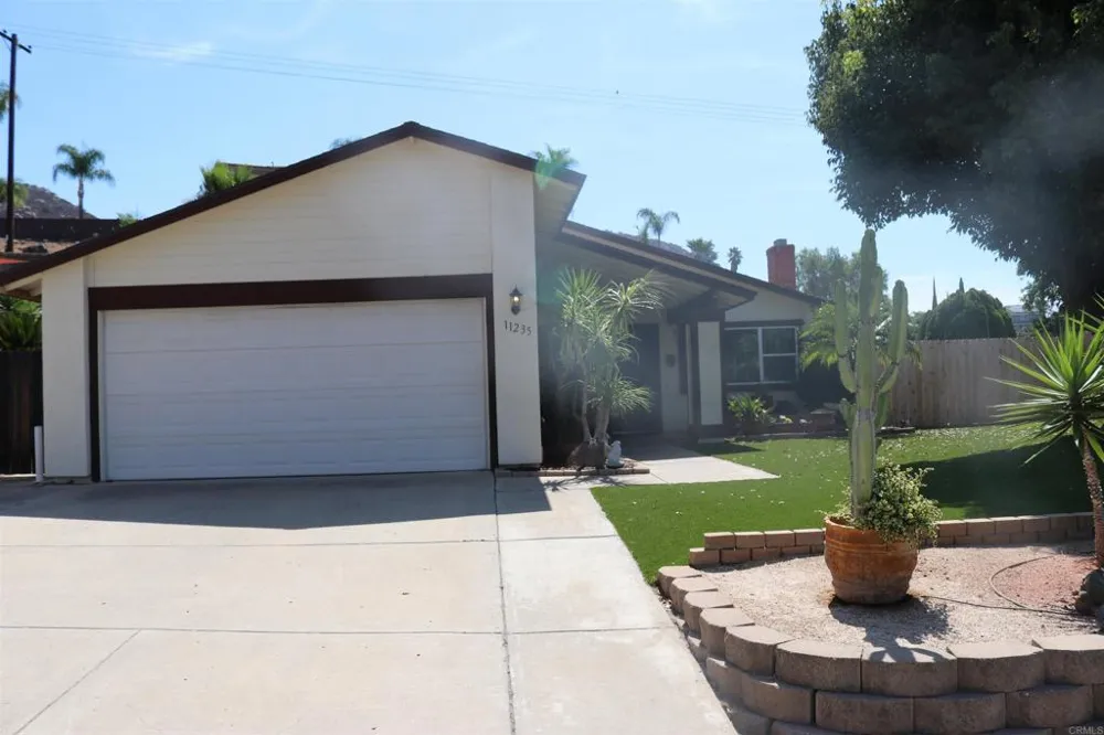 11235 Brockway Street El Cajon, CA 92021