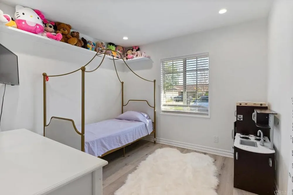 183 Sandberg Street Thousand Oaks, CA 91360