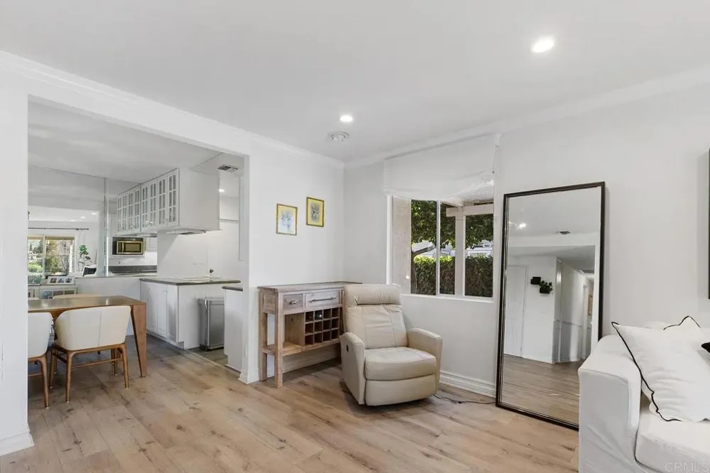 183 Sandberg Street Thousand Oaks, CA 91360