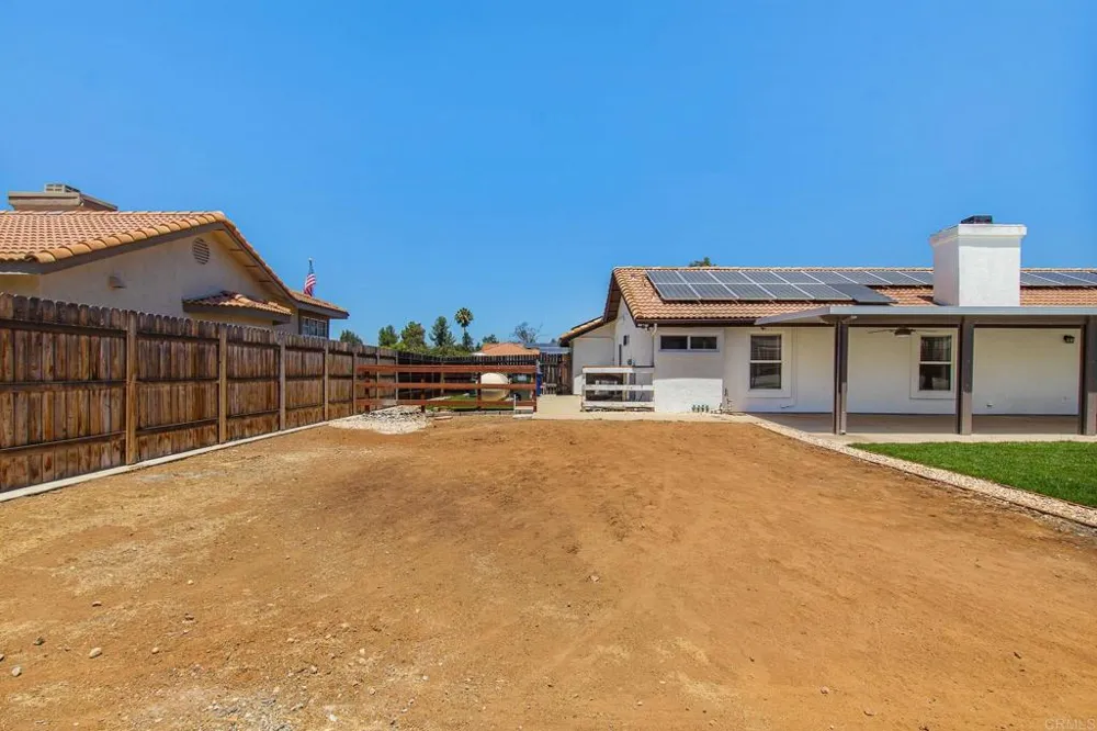 1229 Anna Rose Lane Ramona, CA 92065