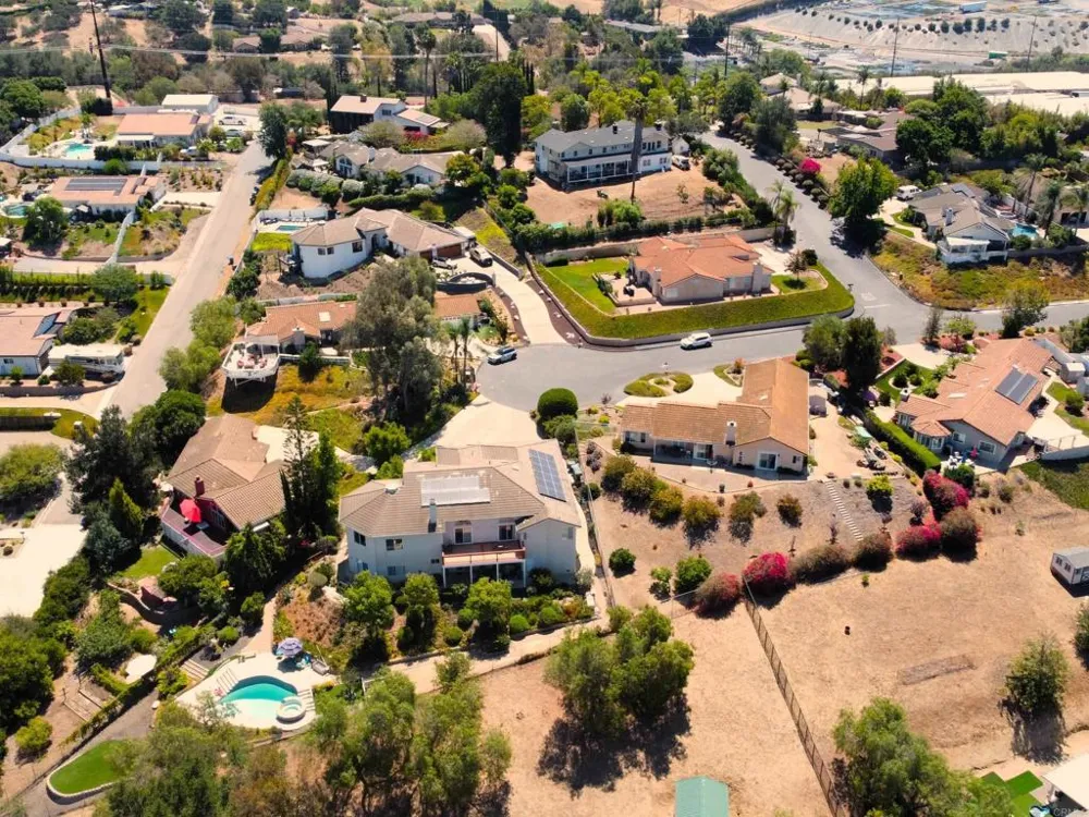 2202 Crest Hill Lane Fallbrook, CA 92028