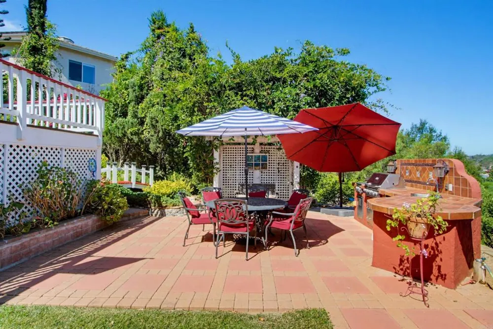 2202 Crest Hill Lane Fallbrook, CA 92028