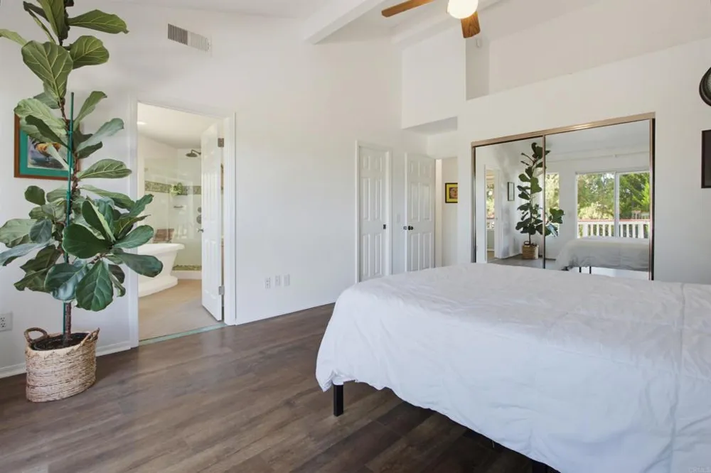 2202 Crest Hill Lane Fallbrook, CA 92028