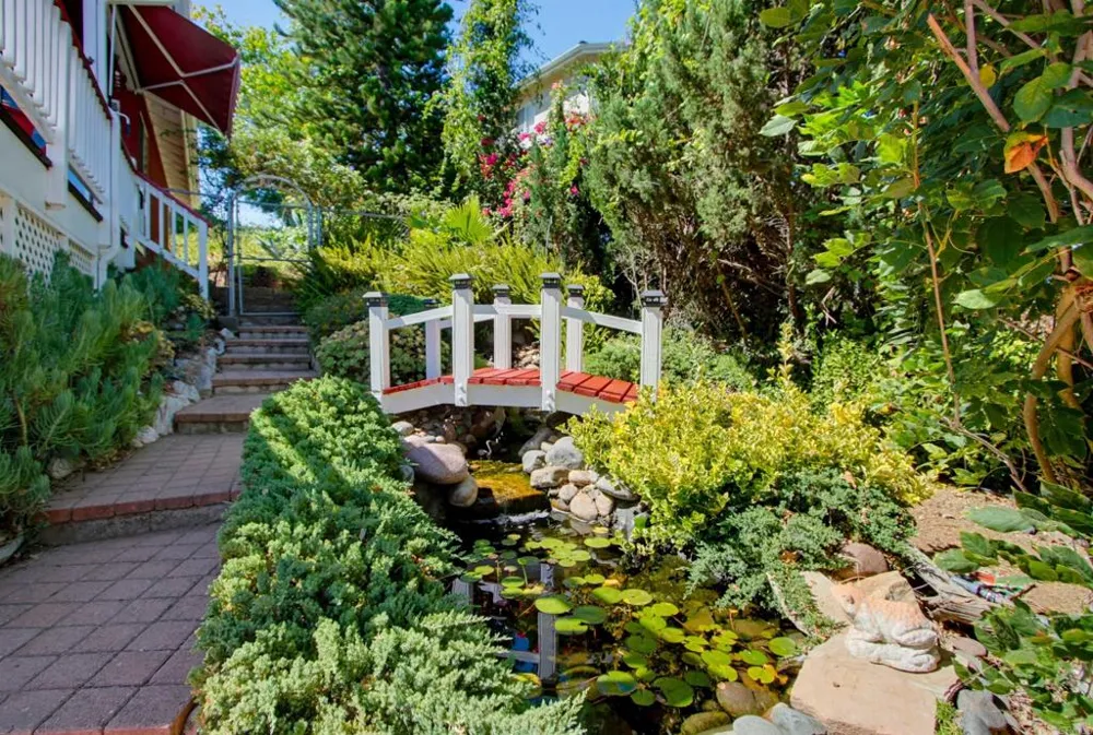 2202 Crest Hill Lane Fallbrook, CA 92028