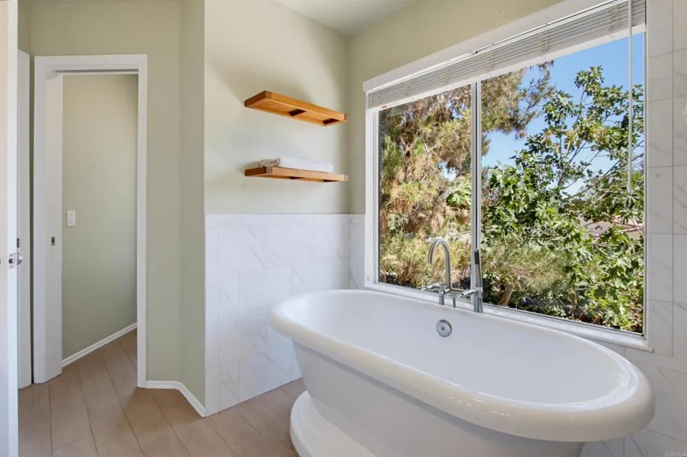 2202 Crest Hill Lane Fallbrook, CA 92028