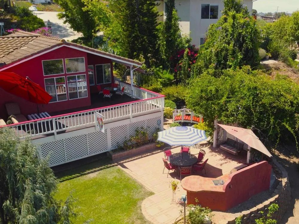 2202 Crest Hill Lane Fallbrook, CA 92028