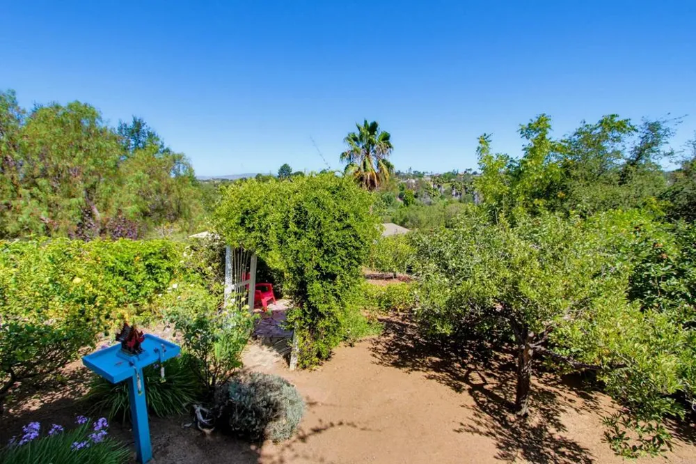 2202 Crest Hill Lane Fallbrook, CA 92028